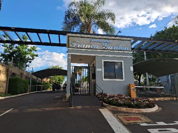 PARQUE FRANCA GARDEN