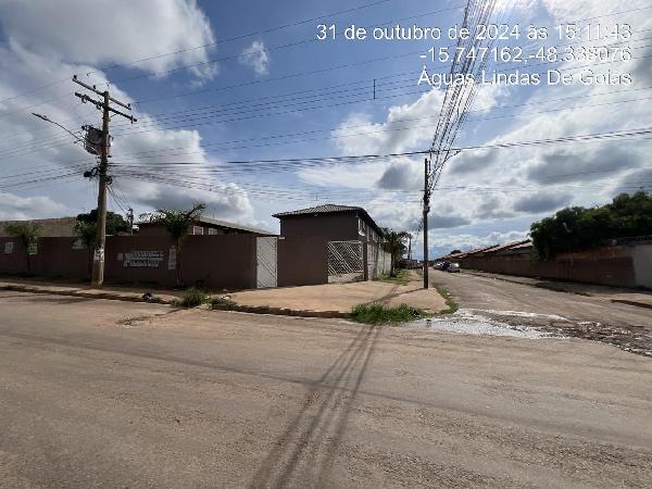 COND RES VILLAGE TEXA